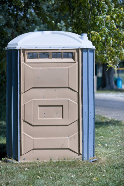 Porta potty delivery and setup in Yates Center, KS